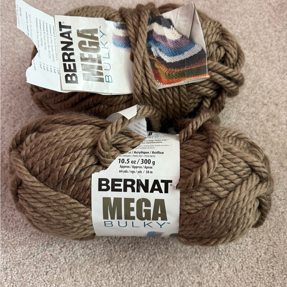 Bernat mega bulky toasty grey yarn